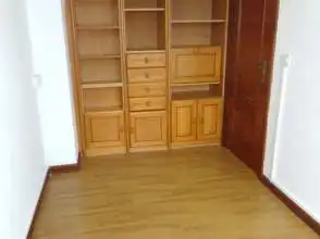 Schlafzimmer von Wohnung zur Miete in Gijón  mit Heizung und Abstellraum