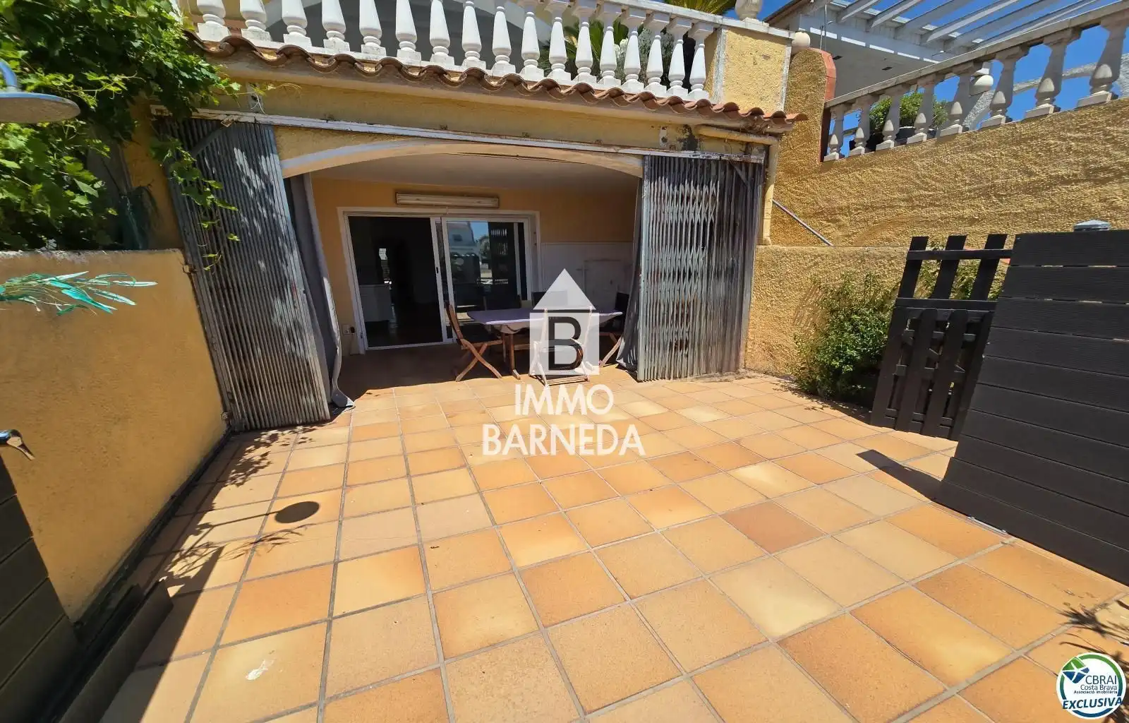 Jardín de Piso en venta en Empuriabrava con Aire acondicionado, Calefacción y Terraza