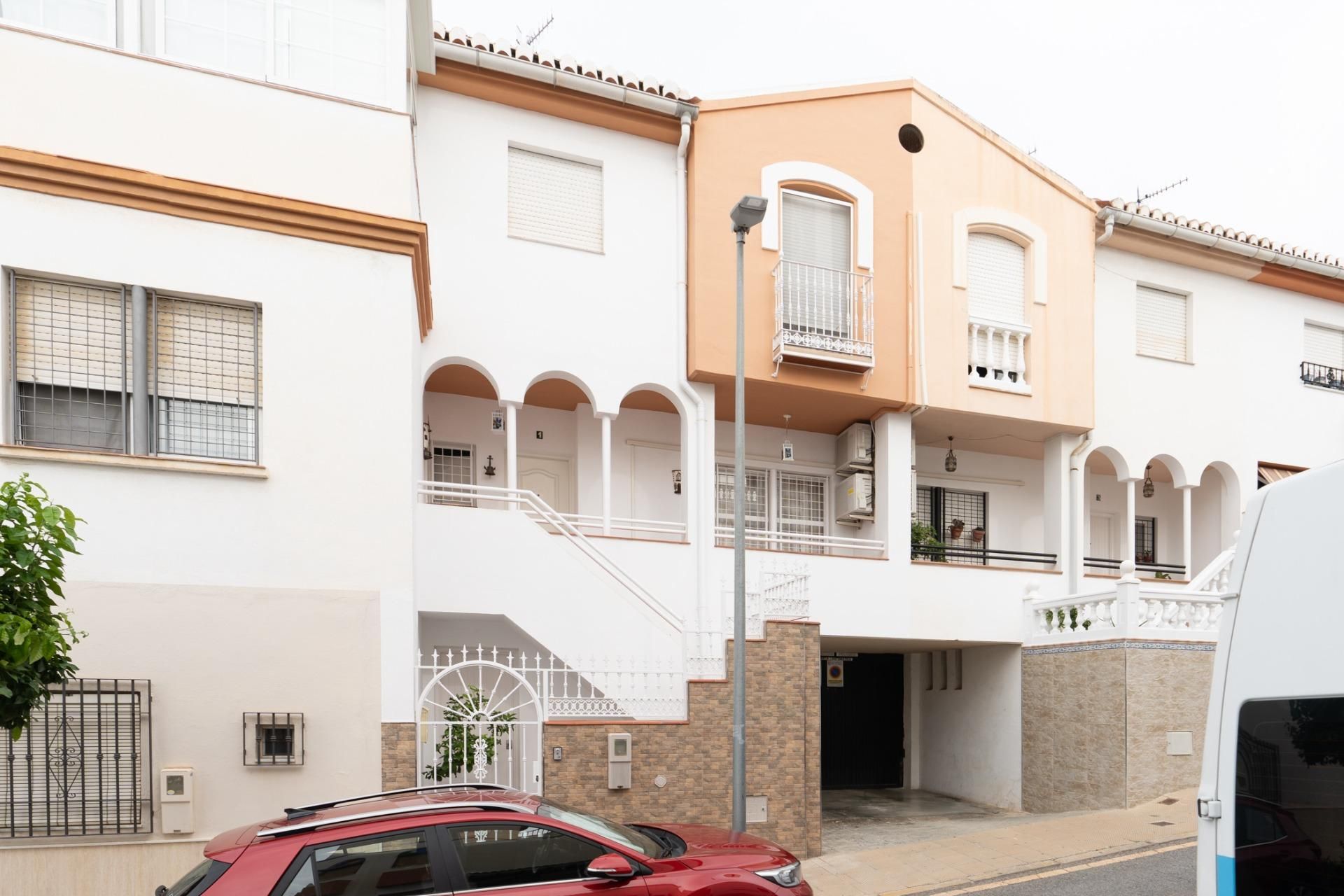 Exterior view of House or chalet for sale in Motril  with Air Conditioner, Terrace and Balcony