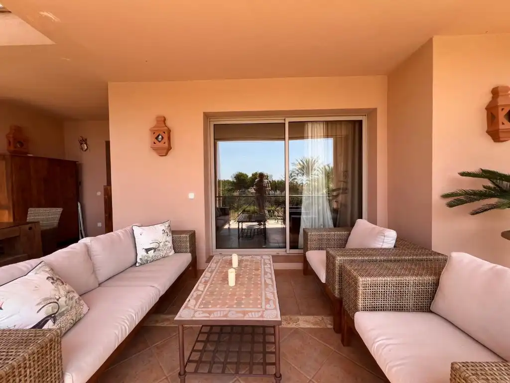 Terrasse von Wohnungen zur Miete in Calvià mit Klimaanlage, Privatgarten und Möbliert