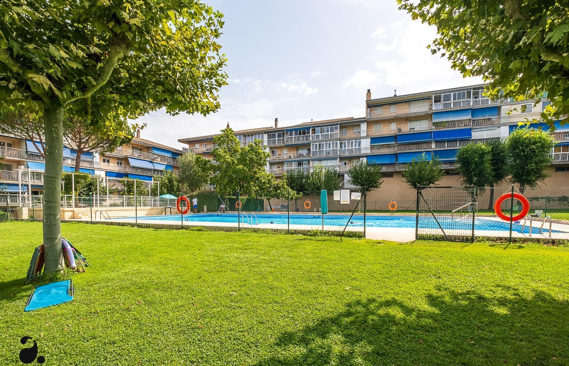 Swimming pool of Duplex for sale in Collado Villalba  with Air Conditioner, Heating and Private garden