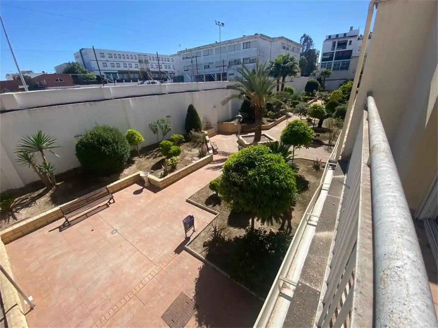 Vista exterior de Piso en venta en Baena con Aire acondicionado, Jardín privado y Trastero