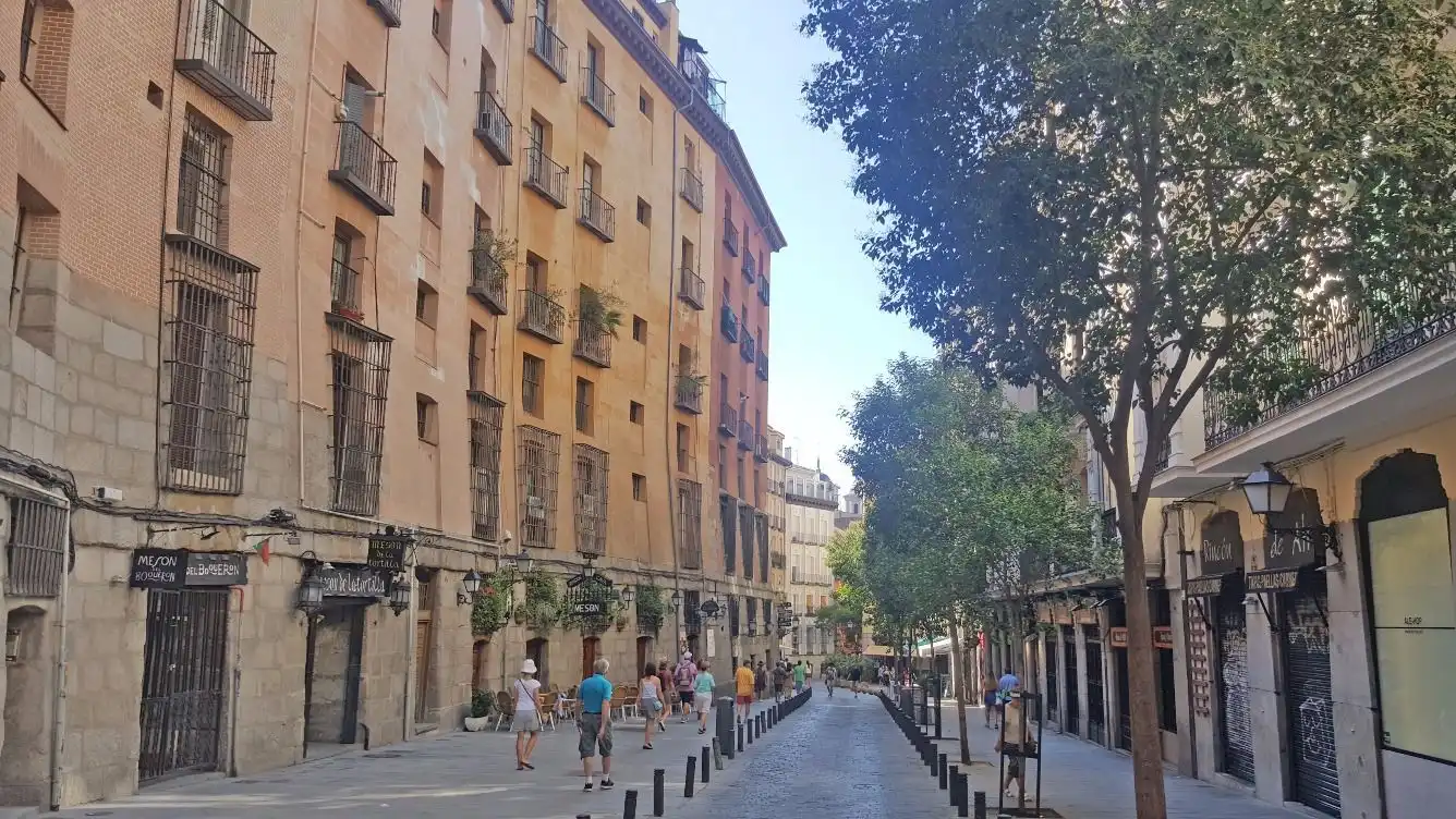 Vista exterior de Ático de alquiler en Madrid con Aire acondicionado, Calefacción y Amueblado