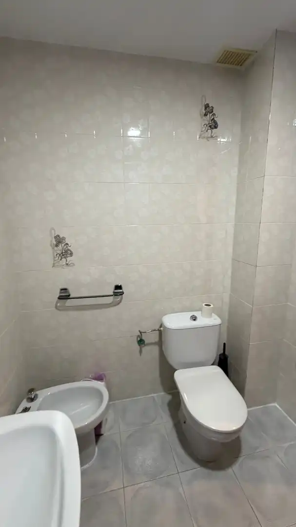 Bathroom of Flat for rent in Castuera  with Furnished, Oven and Washing machine