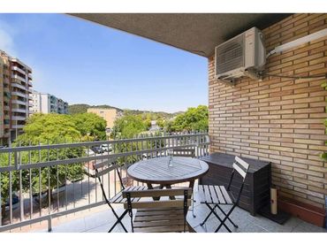 Piso con balcón en venta en Plaza Cataluña