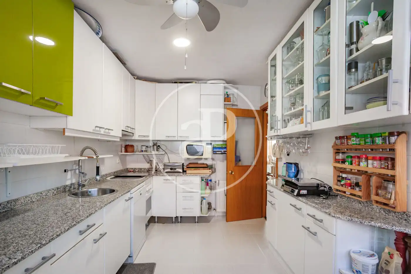 Kitchen of Detached homes for sale in Madrid  with Heating, Private garden and Terrace