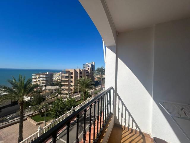 Piso en Alquiler en Avenida Catalanet, 2 en Calas Santa Pola Este