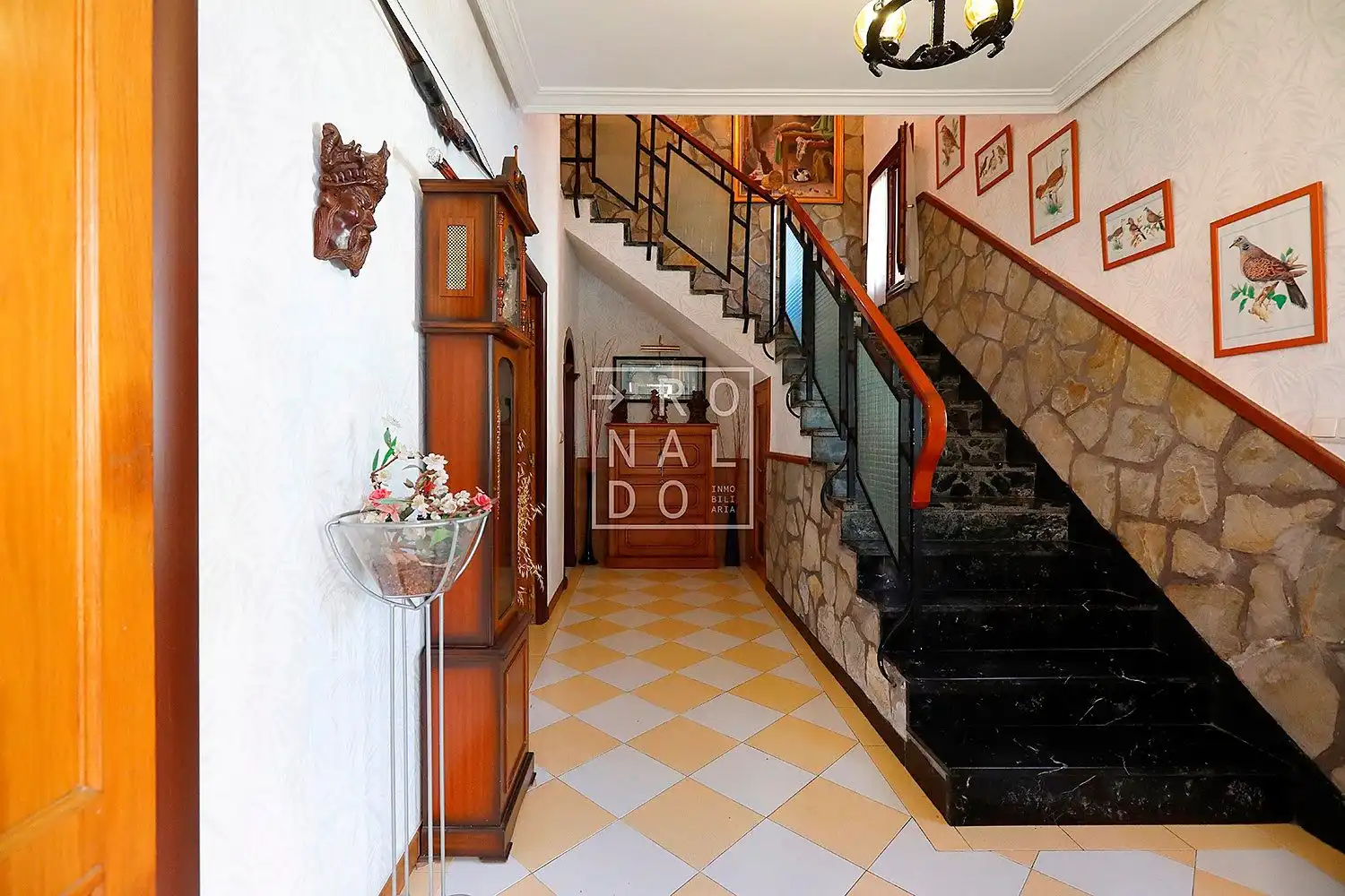 Casa o chalet en venta en Irun  con Calefacción, Jardín privado y Terraza