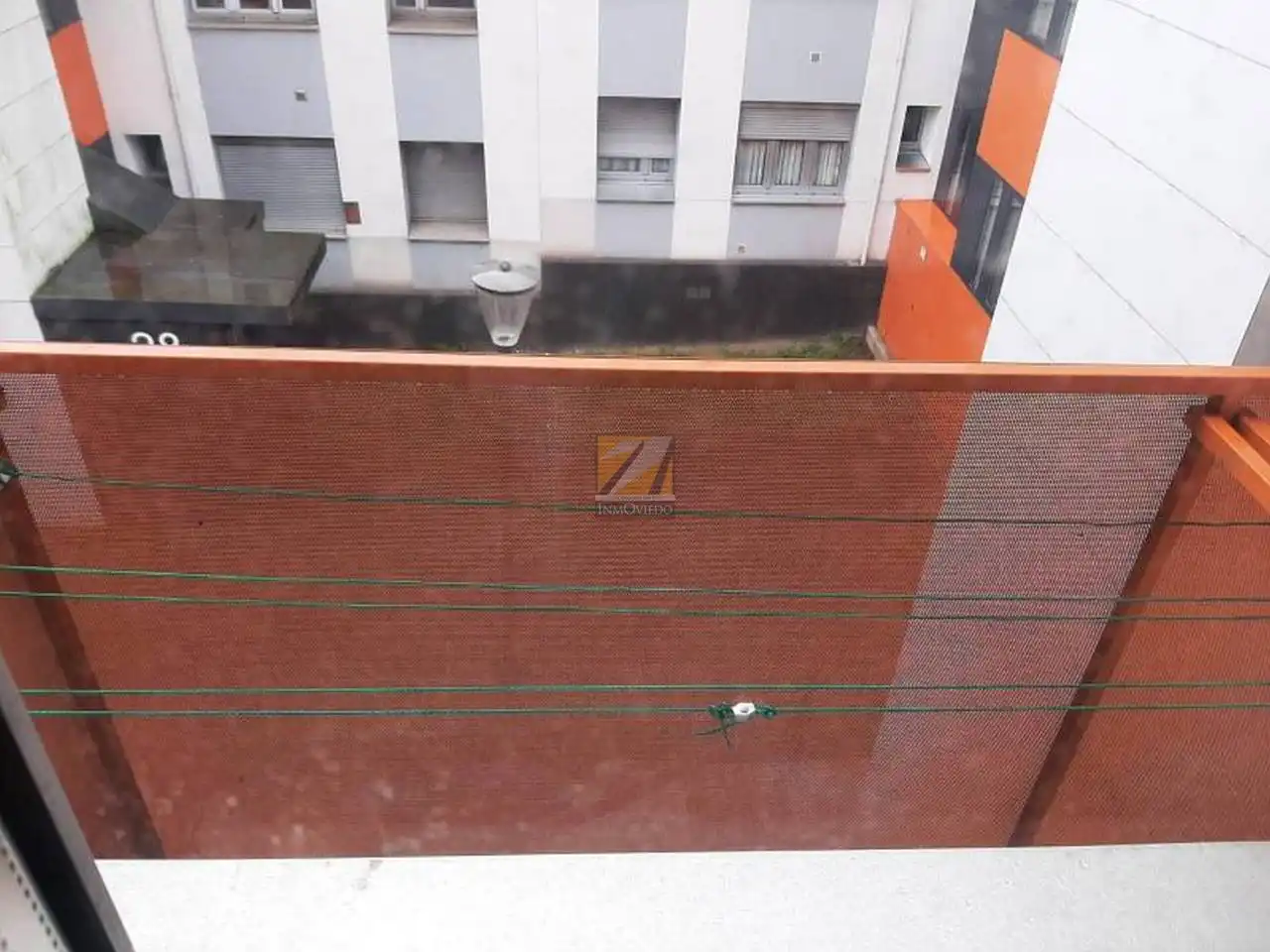 Terrassa de Pis en venda en Gijón  amb Balcó