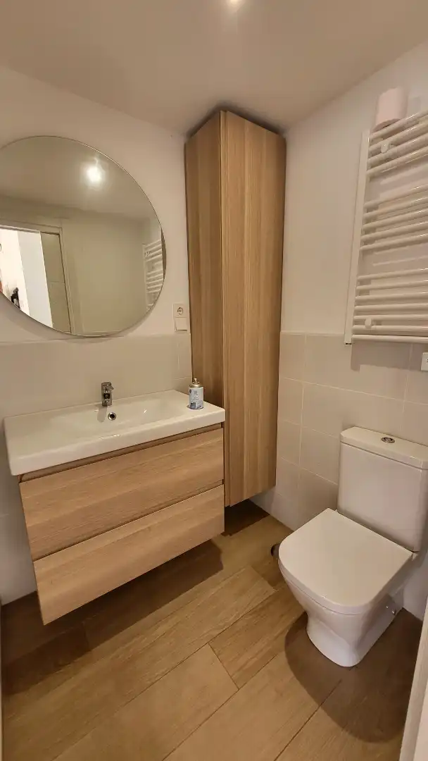 Badezimmer von Dachboden zum Verkauf in Madrid mit Klimaanlage, Heizung und Terrasse