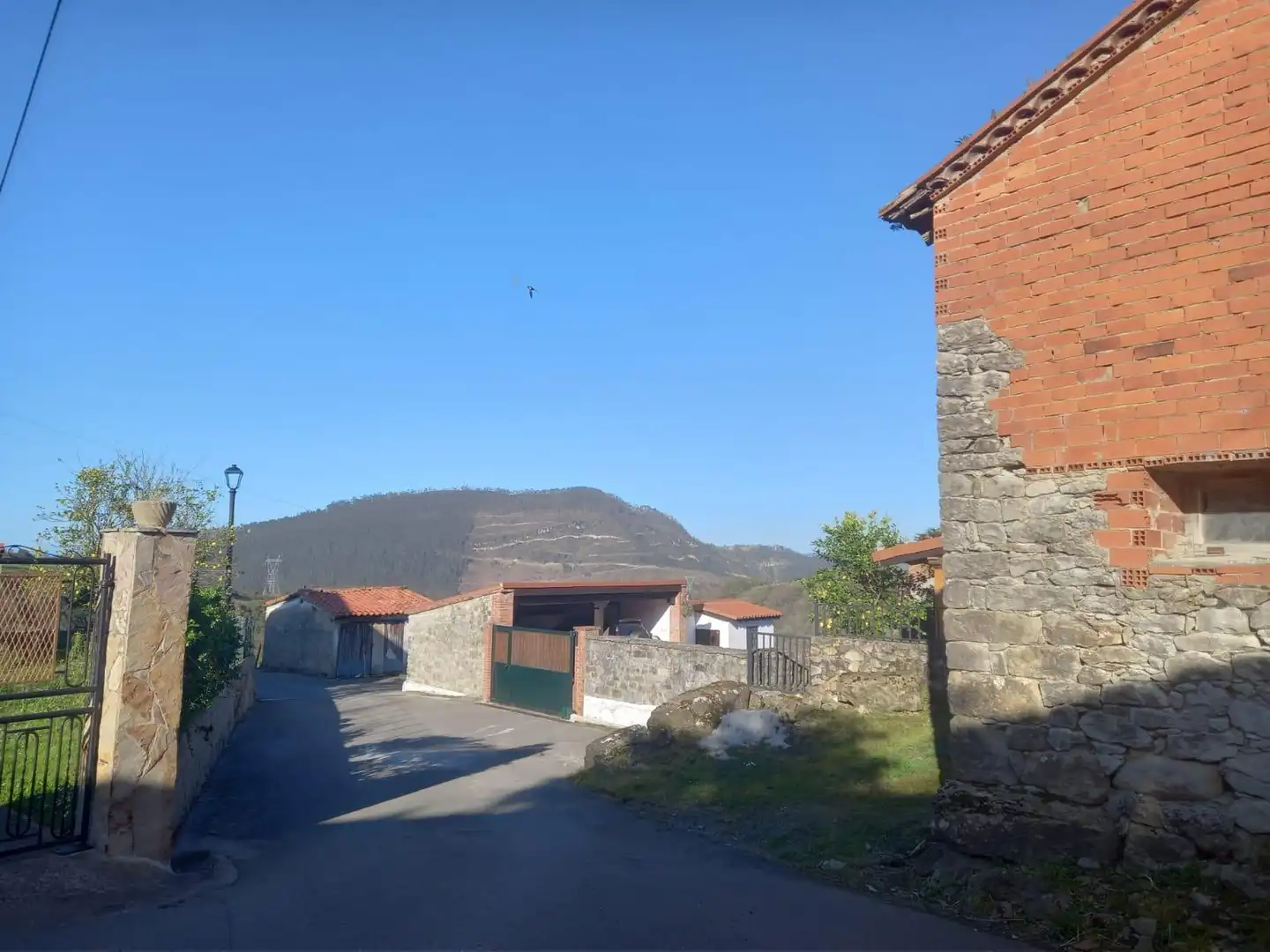 Vista exterior de Casa o chalet en venta en Valdáliga con Jardín privado