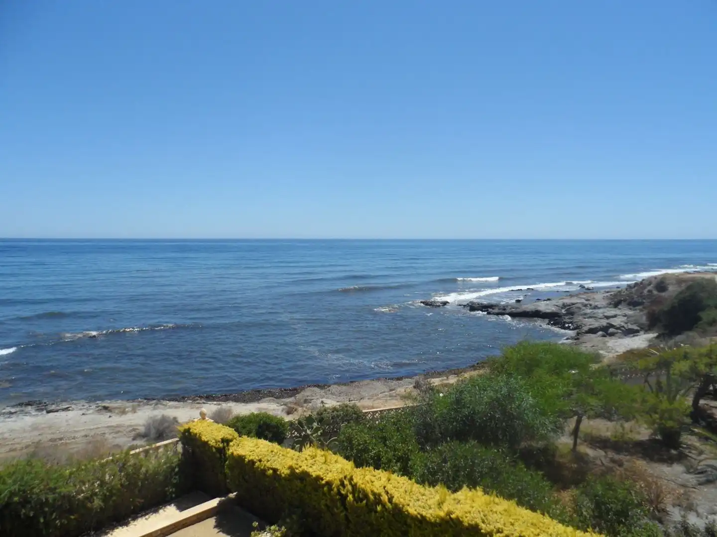 Vista exterior de Casa o xalet en venda en Cuevas del Almanzora amb Aire condicionat, Jardí privat i Terrassa