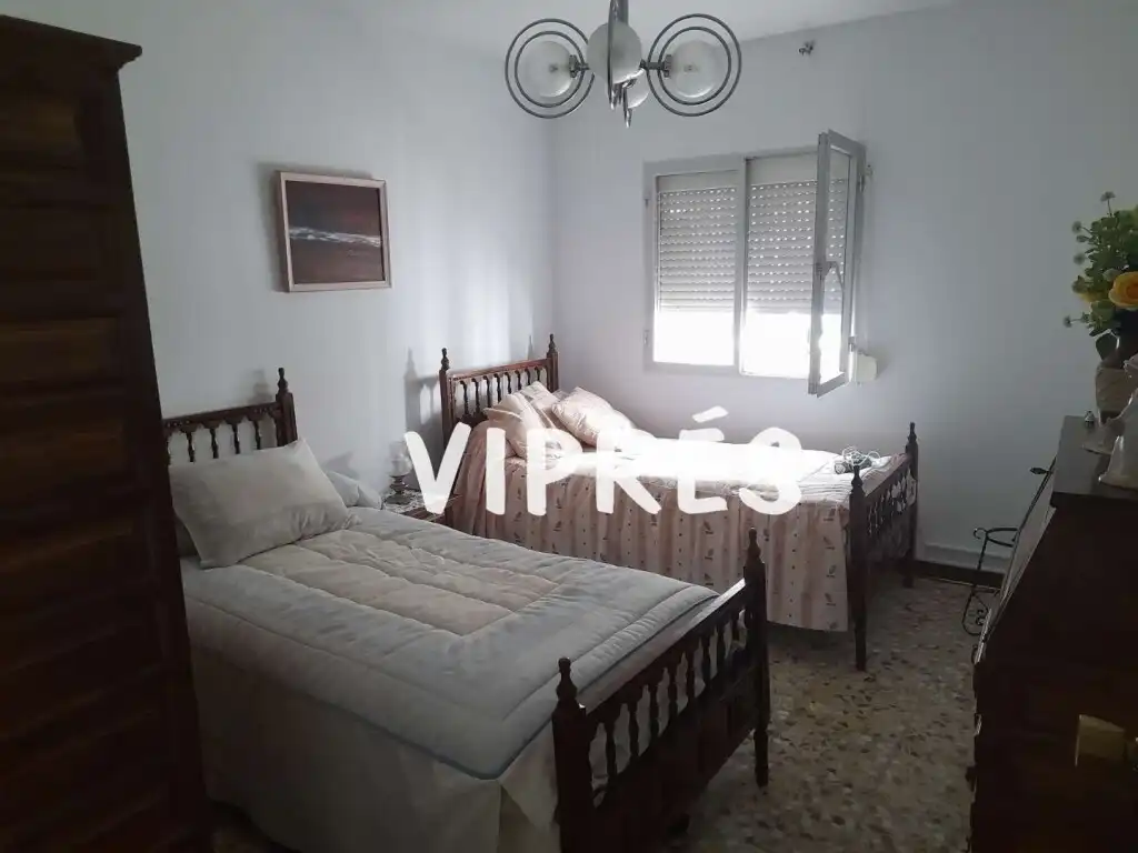 Habitación de Casa o chalet en venta en Guadalupe con Amueblado