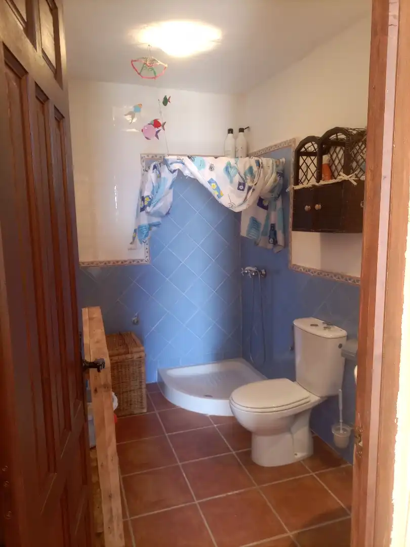 Baño de Apartamento en venta en Alpujarra de la Sierra con Calefacción, Amueblado y Microondas