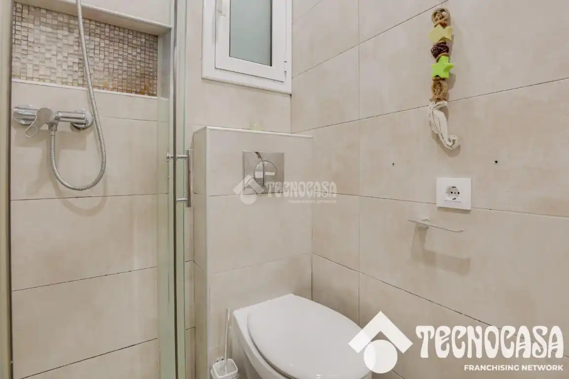 Baño de Piso en venta en Barcelona con Calefacción y Parquet