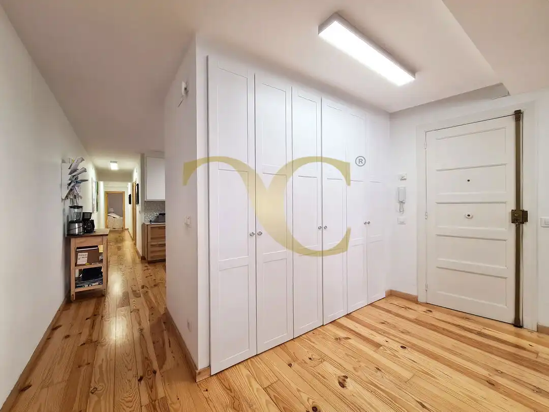 Piso en venta en Gijón  con Calefacción, Terraza y Balcón