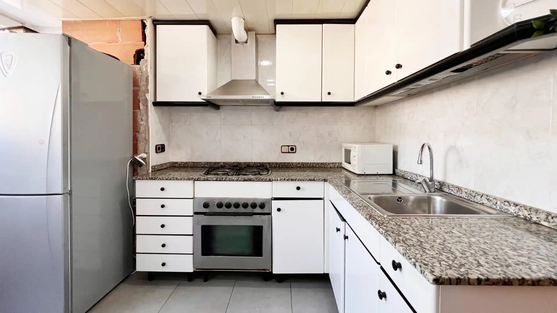 Piso con terraza en venta en Artigues - Llefià, imagen 7