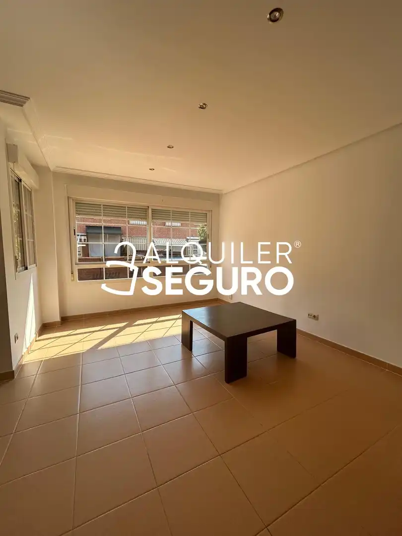 Vista exterior de Casa o chalet de alquiler en Alcalá de Henares con Aire acondicionado, Calefacción y Terraza