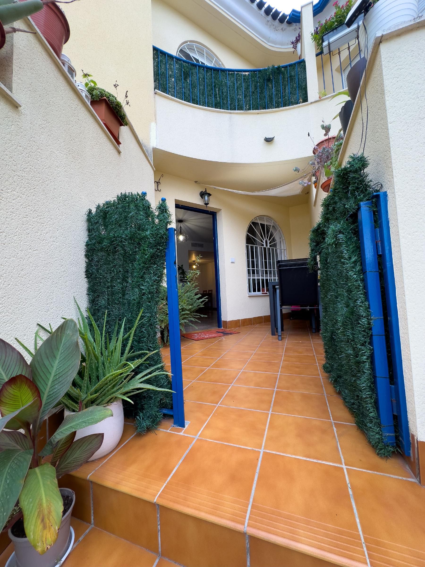 Casa adosada en venda en Las Torres de Cotillas amb Aire condicionat, Calefacció i Jardí privat