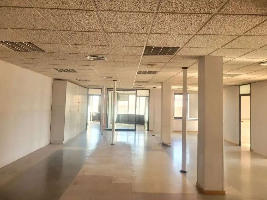 Büro zur Miete in Esplugues de Llobregat
