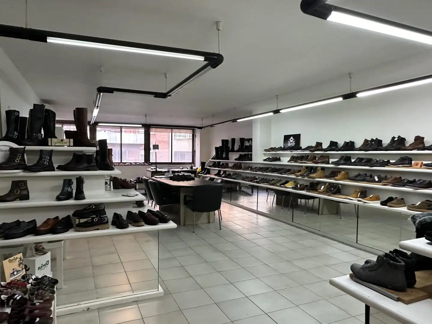 Oficina con ascensor en venta en de Calàbria, imagen 3