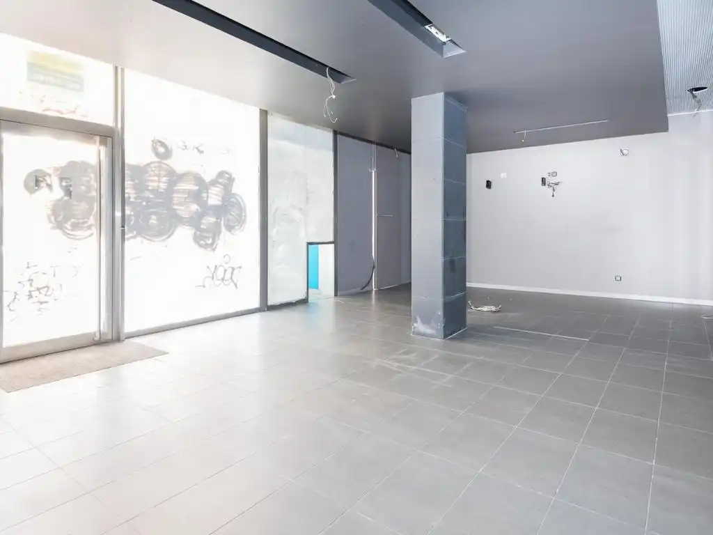 Local comercial en venda a Maurice Ravel Etorbidea, imagen 3