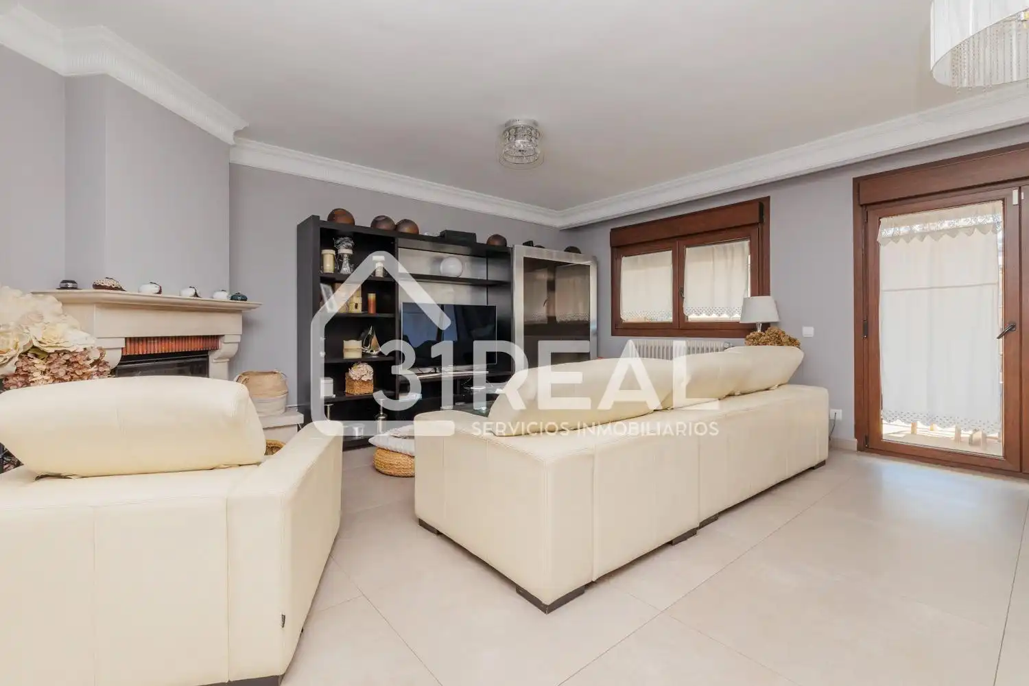 Living room of Houses for sale in Madrid  with Air Conditioner, Heating and Private garden