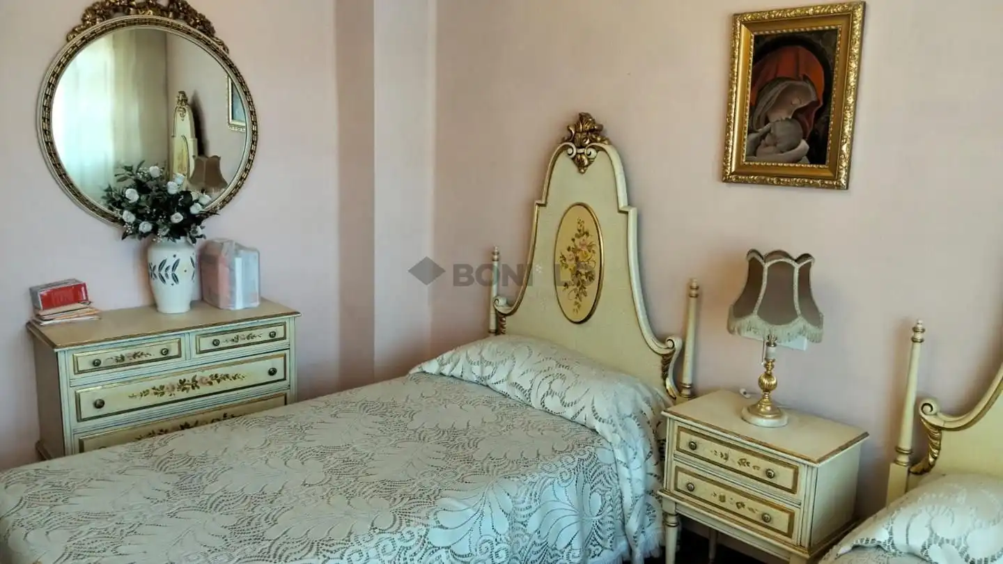 Habitación de Piso en venta en Teruel con Calefacción, Parquet y Amueblado