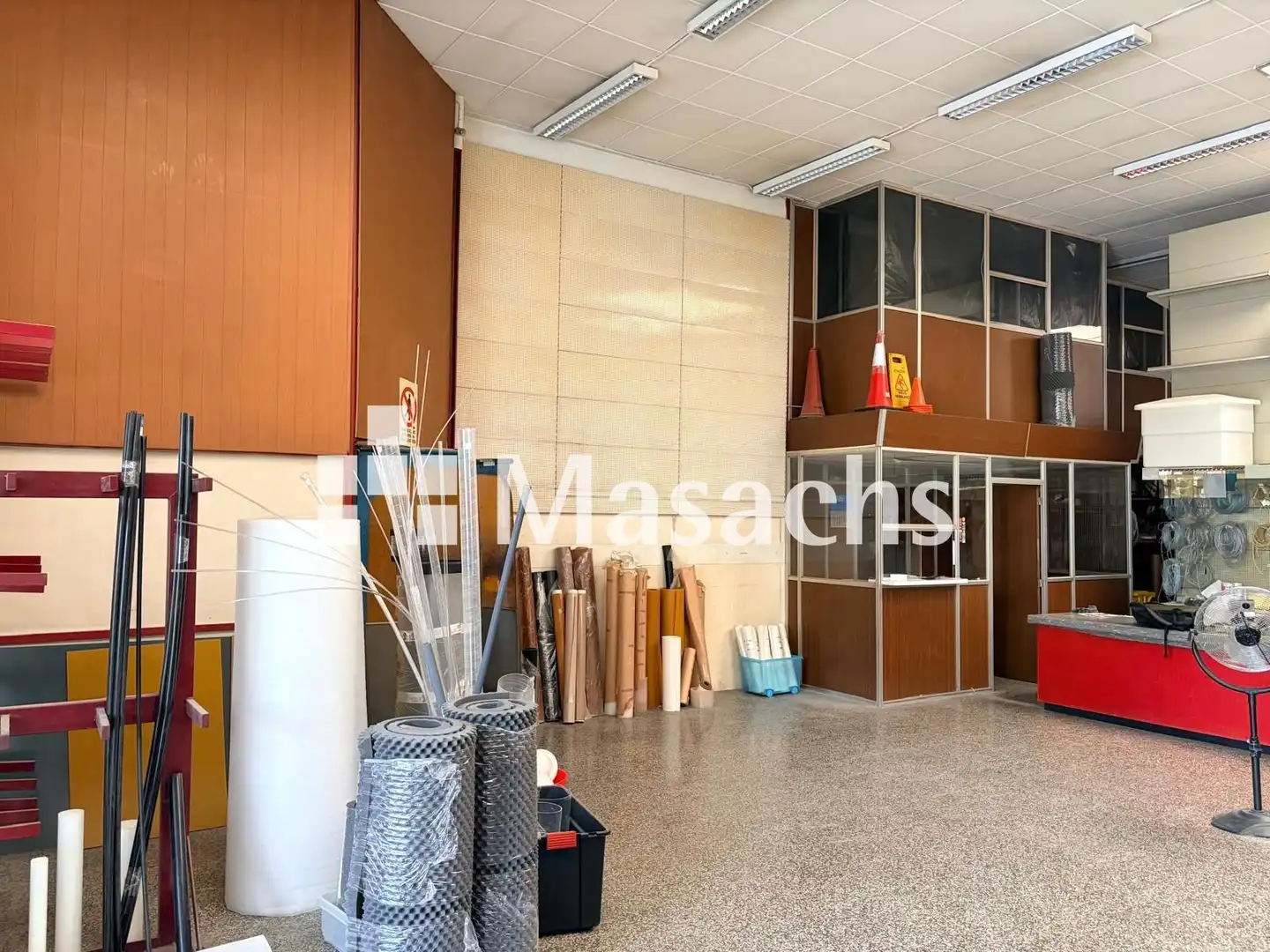Nau industrial de lloguer en Sabadell