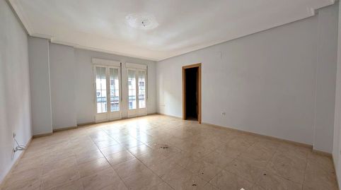 Foto 4 de Piso de alquiler en Del Comercio, Centro ciudad, Linares