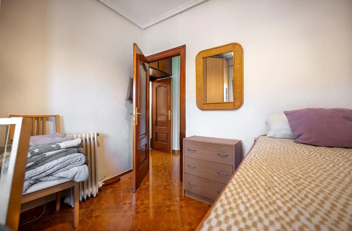 Habitación de Piso en venta en Ávila con Calefacción