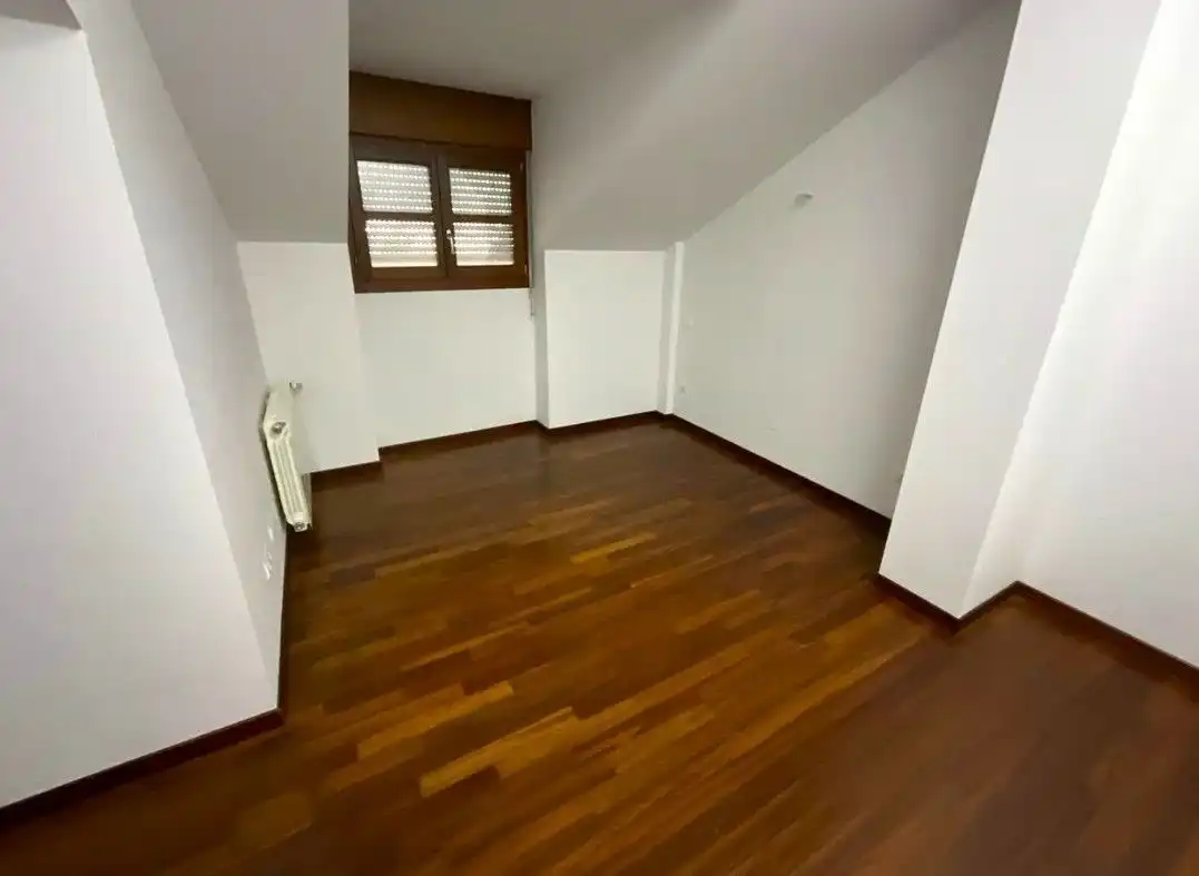 Dúplex amb ascensor en venda a Ponfria, imagen 19