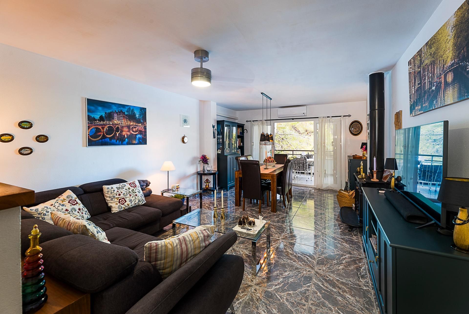 Sala d'estar de Àtic en venda en Calvià amb Aire condicionat, Terrassa i Piscina comunitària
