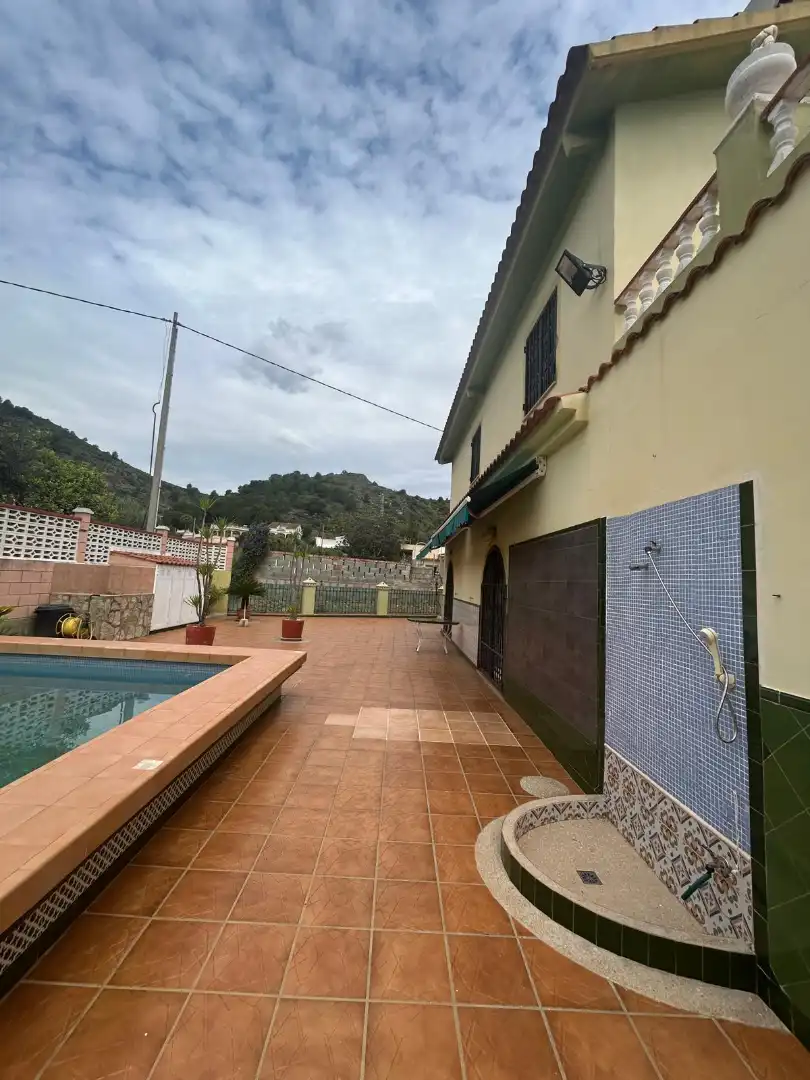 Vista exterior de Casa o chalet en venta en Corbera con Terraza, Amueblado y Horno