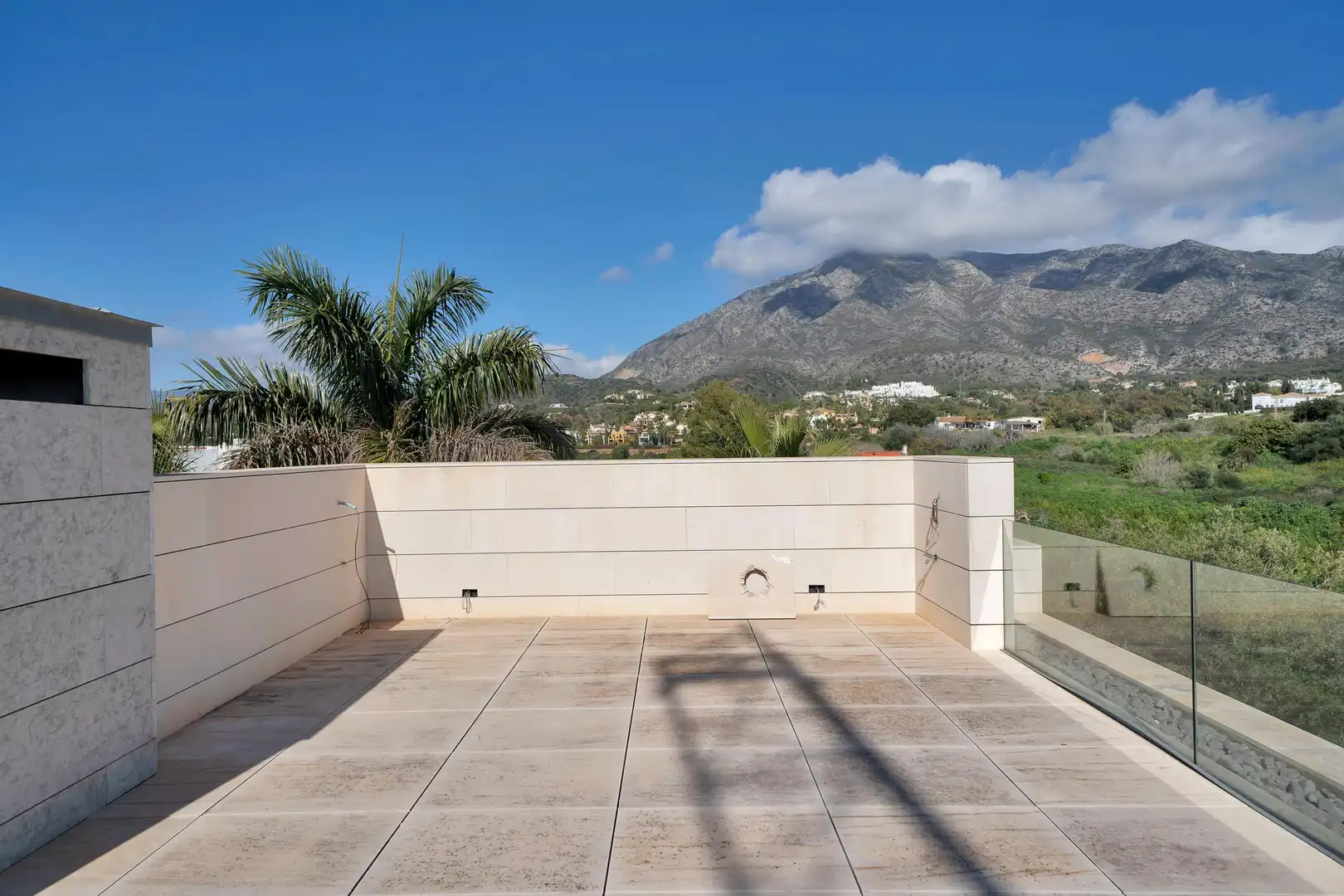 Terraza de Casa o chalet en venta en Marbella con Calefacción, Jardín privado y Terraza