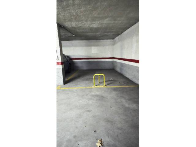 Garaje en Alquiler en La Cava - Fardachón