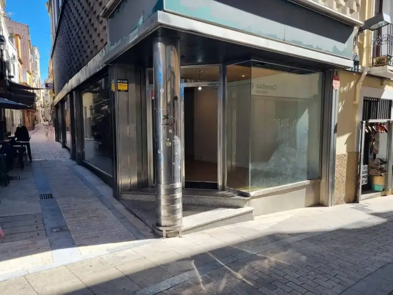 Locale commerciale in vendita a Centro Ciudad, imagen 2