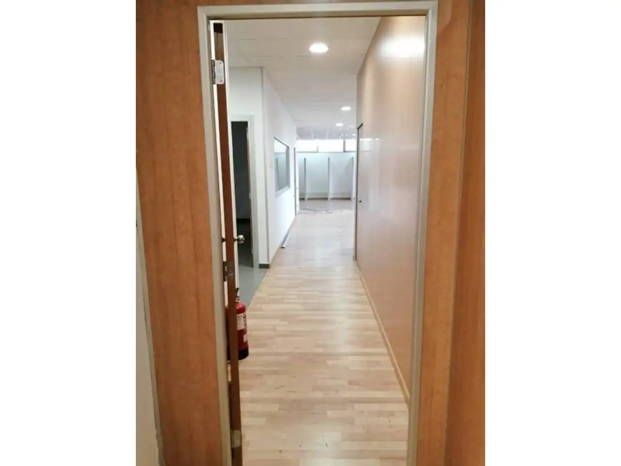 Büro zur Miete in Santa Perpètua de Mogoda mit Heizung und Alarm