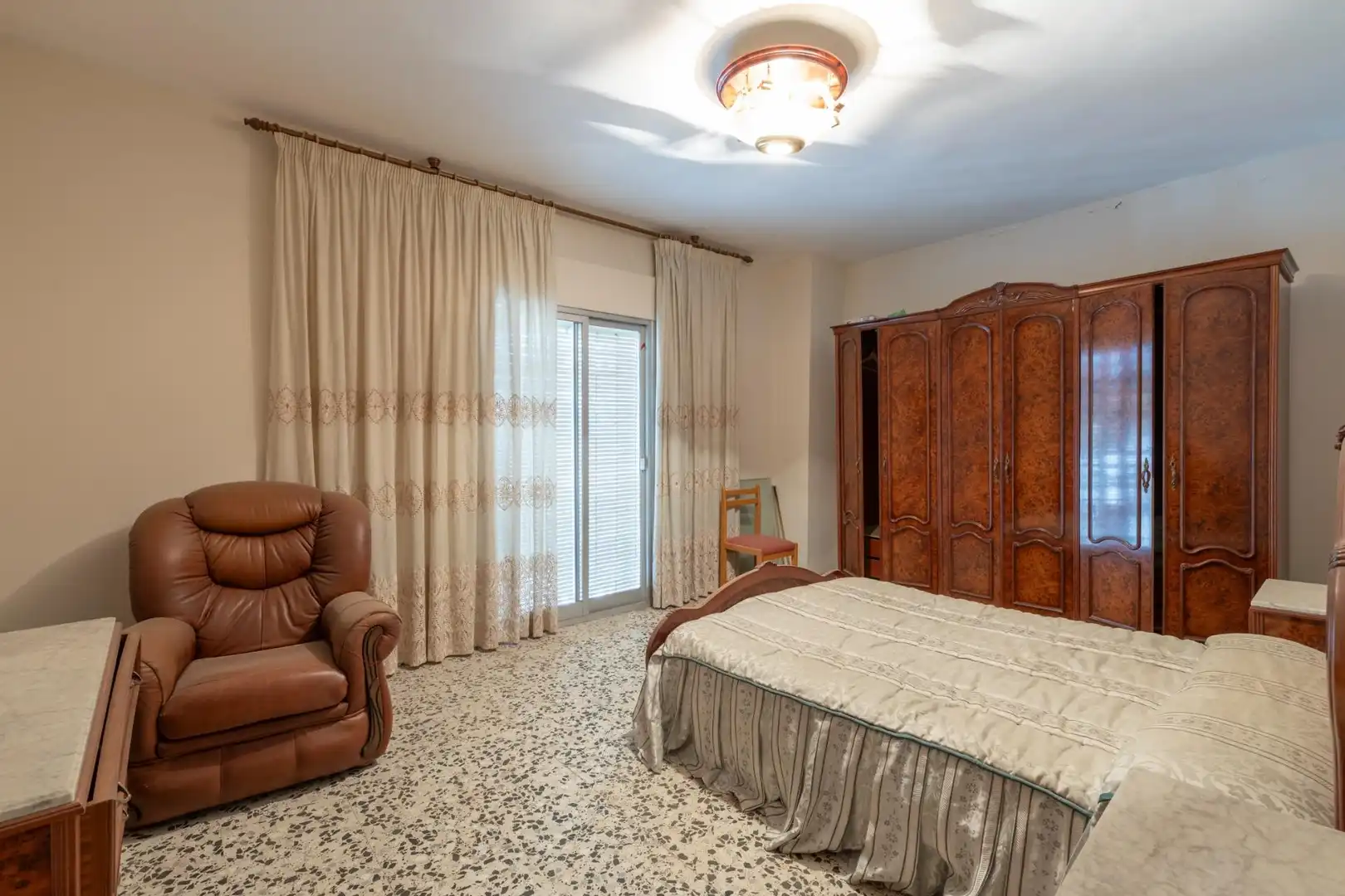 Schlafzimmer von Gebäude zum Verkauf in La Zubia Ciudad