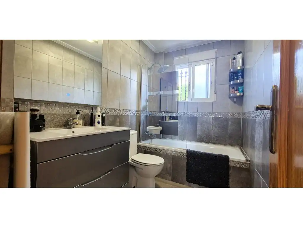 House with pool for sale in Poligono F-2 Filipinas Oeste, imagen 22