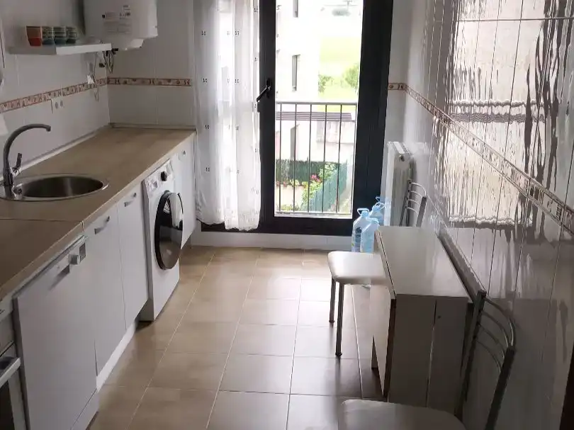 Cuina de Pis en venda en Ribamontán al Monte amb Parquet i Moblat