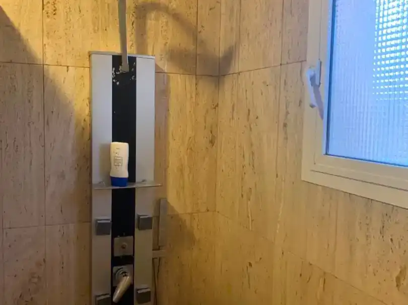 Bany de Casa o xalet en venda en Espartinas amb Aire condicionat, Jardí privat i Piscina