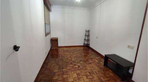 Foto 2 de Pis en venda a Avenida Rosalía de Castro, O Milladoiro, Ames