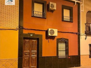 Casa con jardín en venta en Calle RAMON Y CAJAL