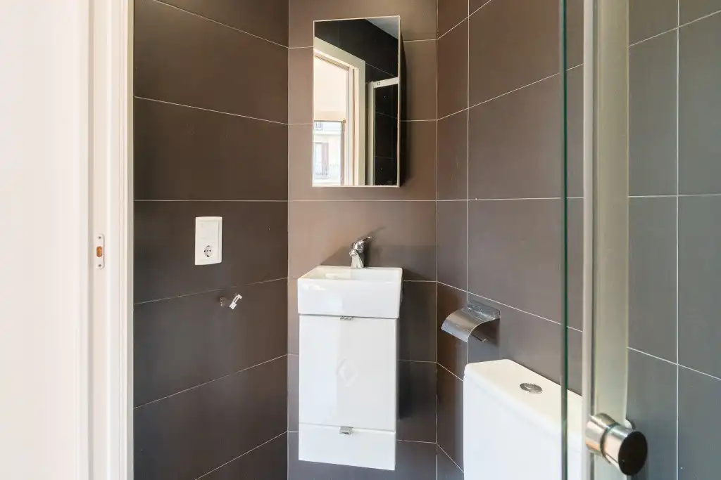 Bany de Apartament en venda en Barcelona amb Aire condicionat, Parquet i Balcó