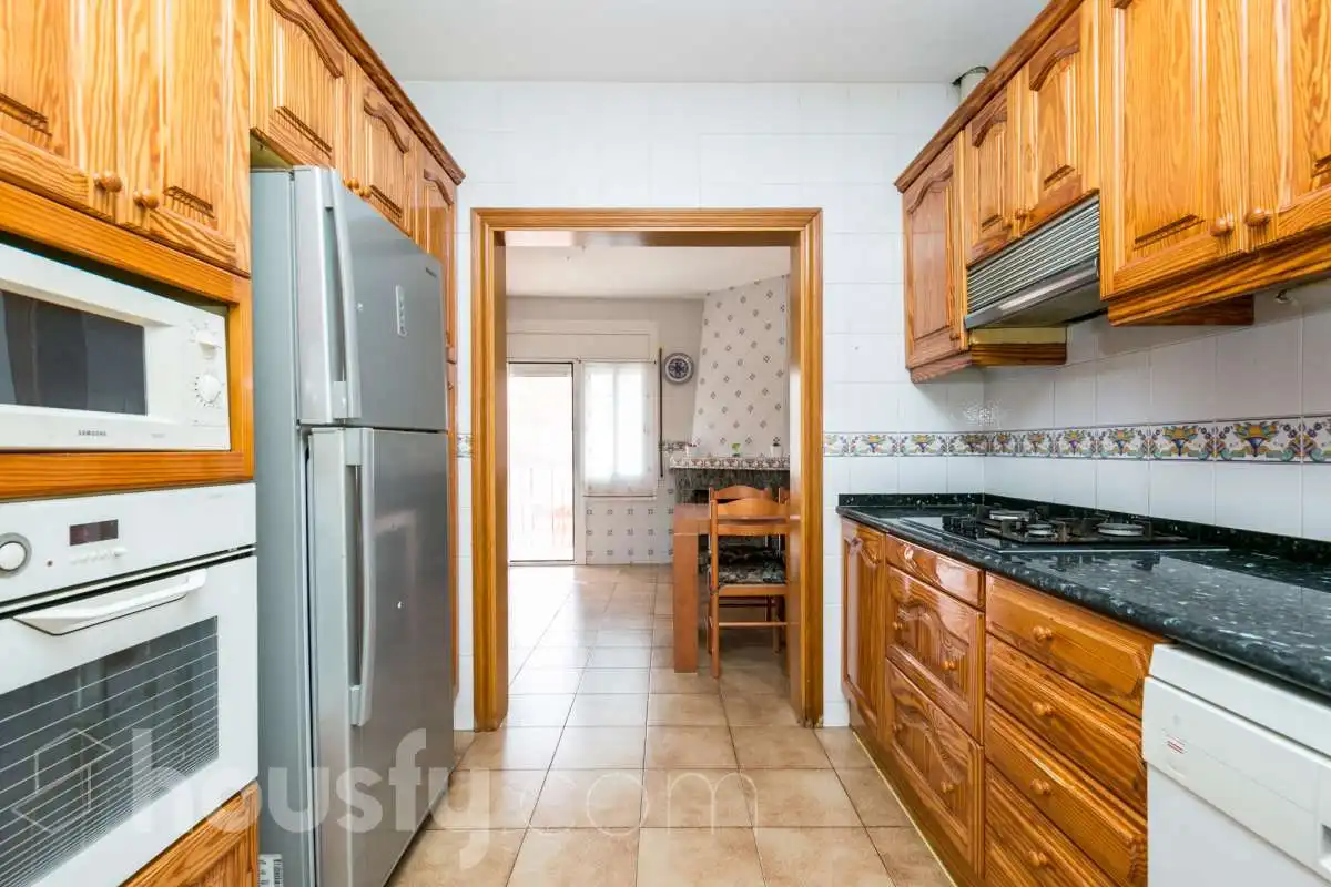 Cuina de Casa o xalet en venda en Olèrdola amb Terrassa, Traster i Piscina
