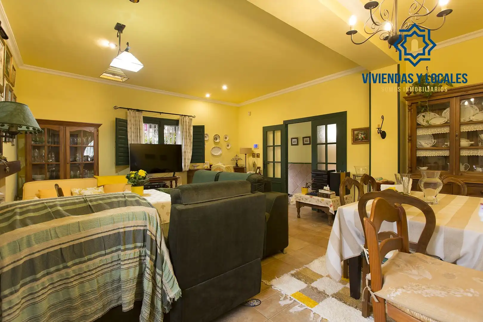 Sala de estar de Finca rústica en venta en Chauchina con Jardín privado, Terraza y Piscina
