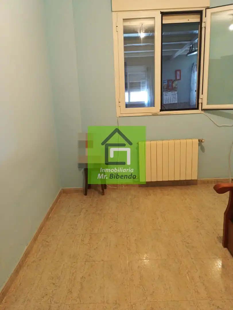 Dormitori de Casa o xalet en venda en Muelas del Pan amb Calefacció i Jardí privat