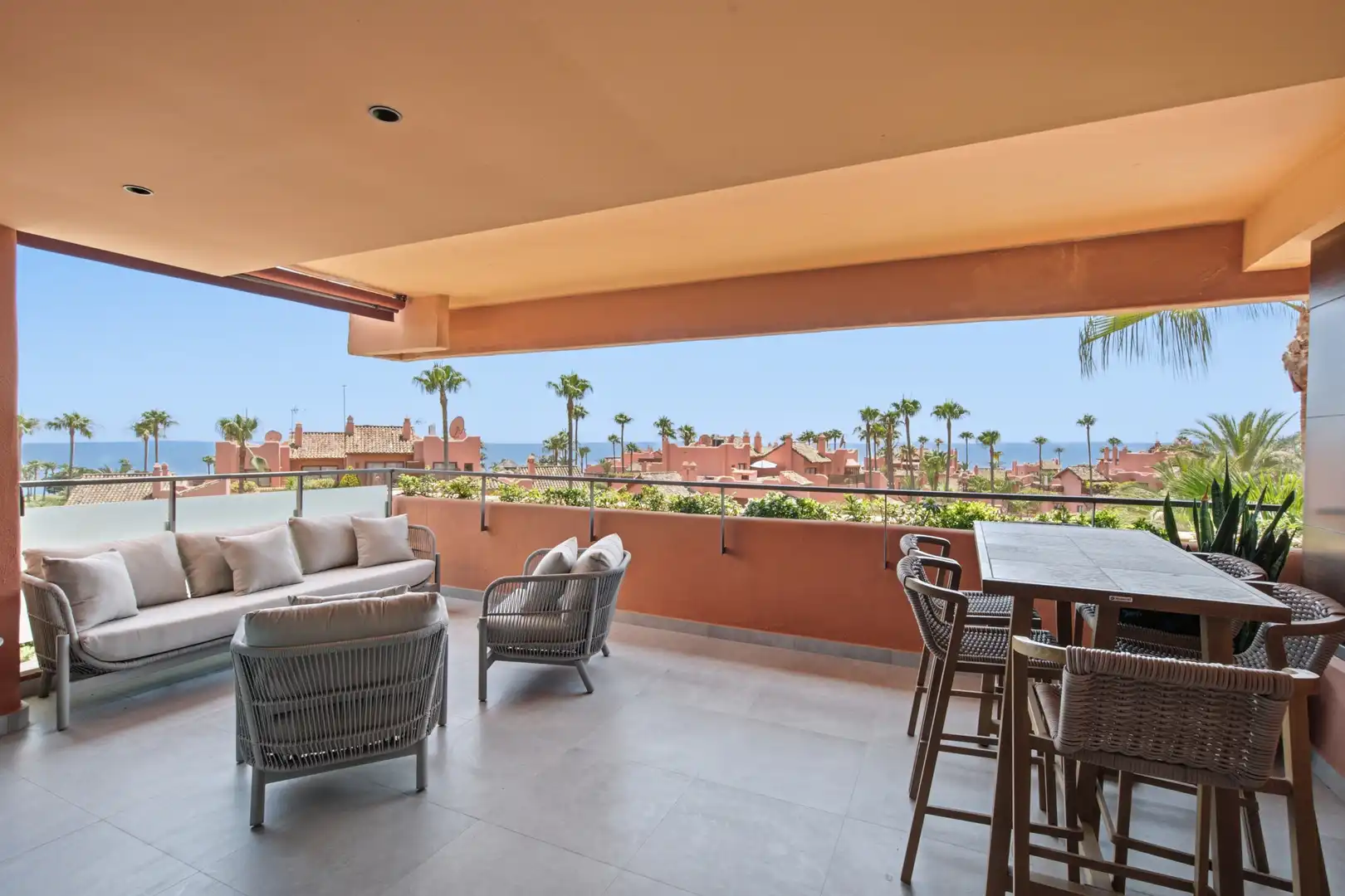 Terraza de Ático en venta en Estepona con Terraza, Piscina y Piscina comunitaria
