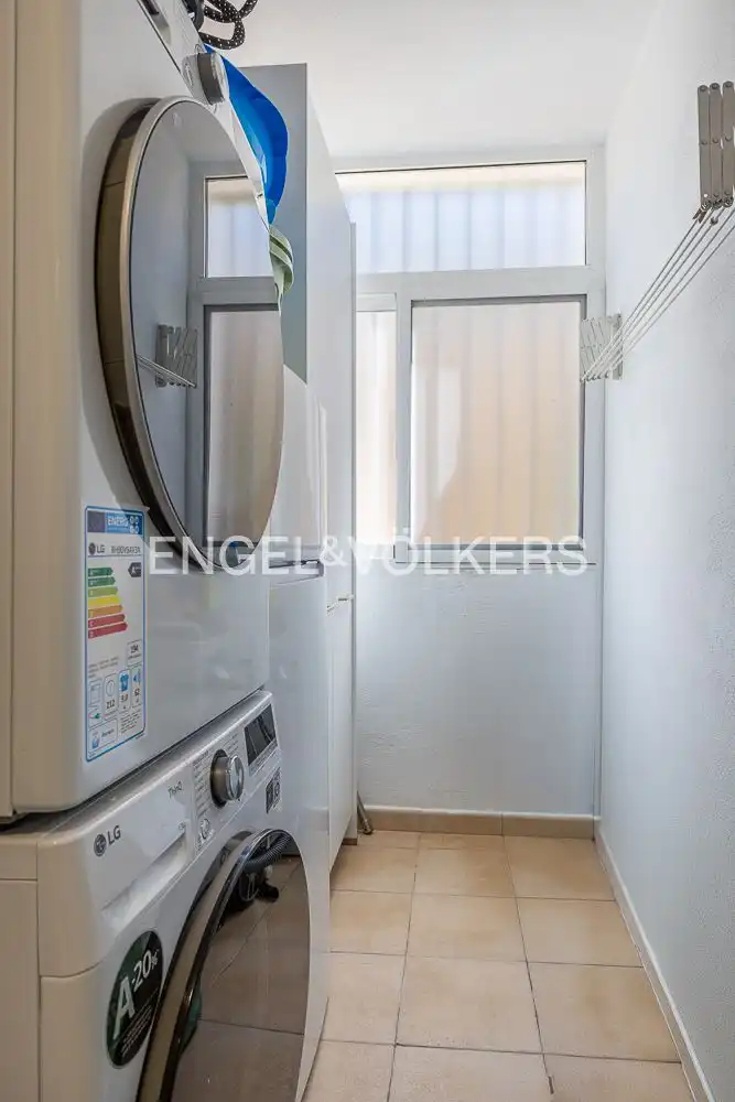 Kitchen of Flat for sale in Ador  with Air Conditioner, Heating and Private garden